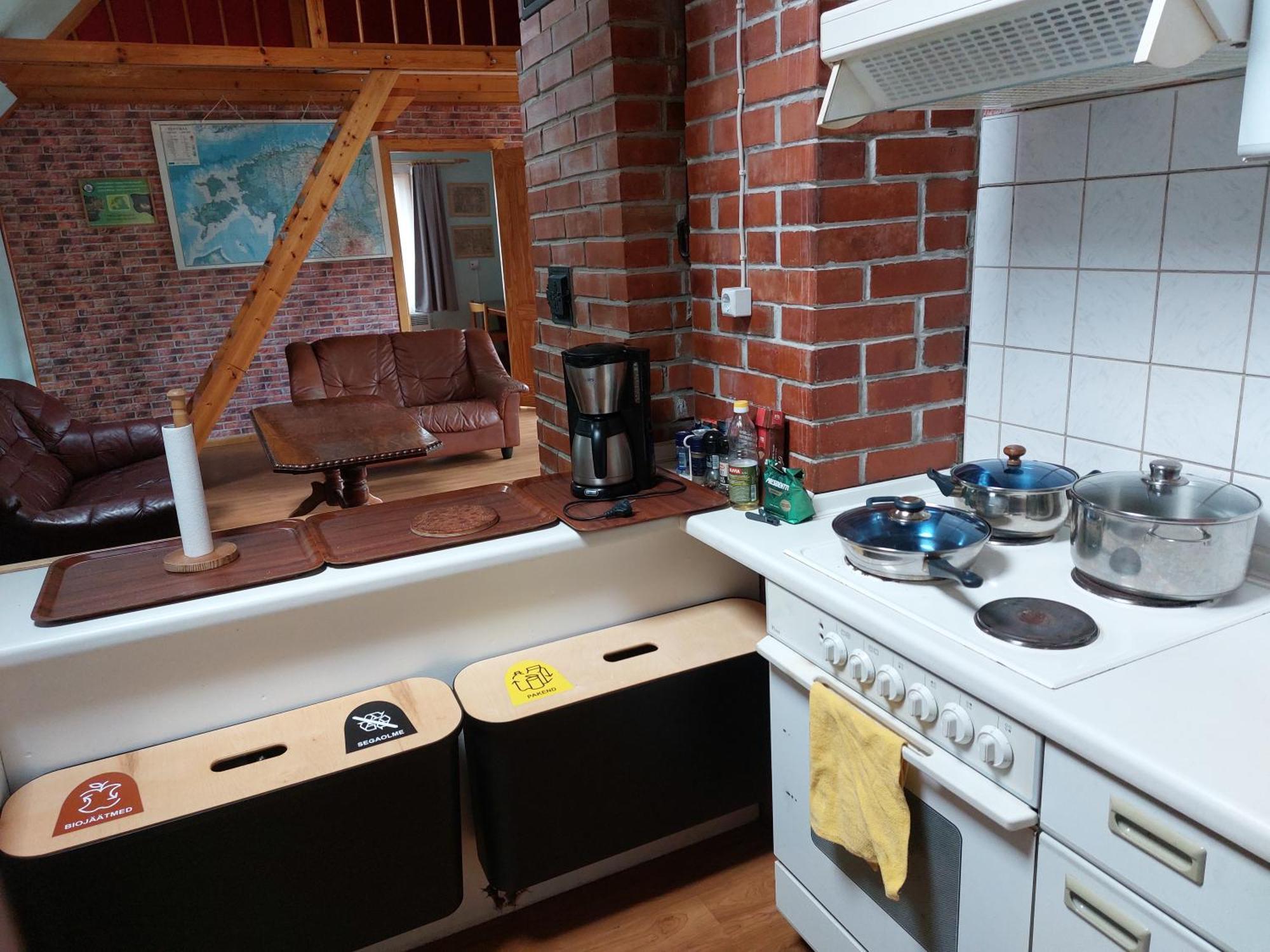 Livonia Matkamaja Hostel Kilingi-Nomme Buitenkant foto