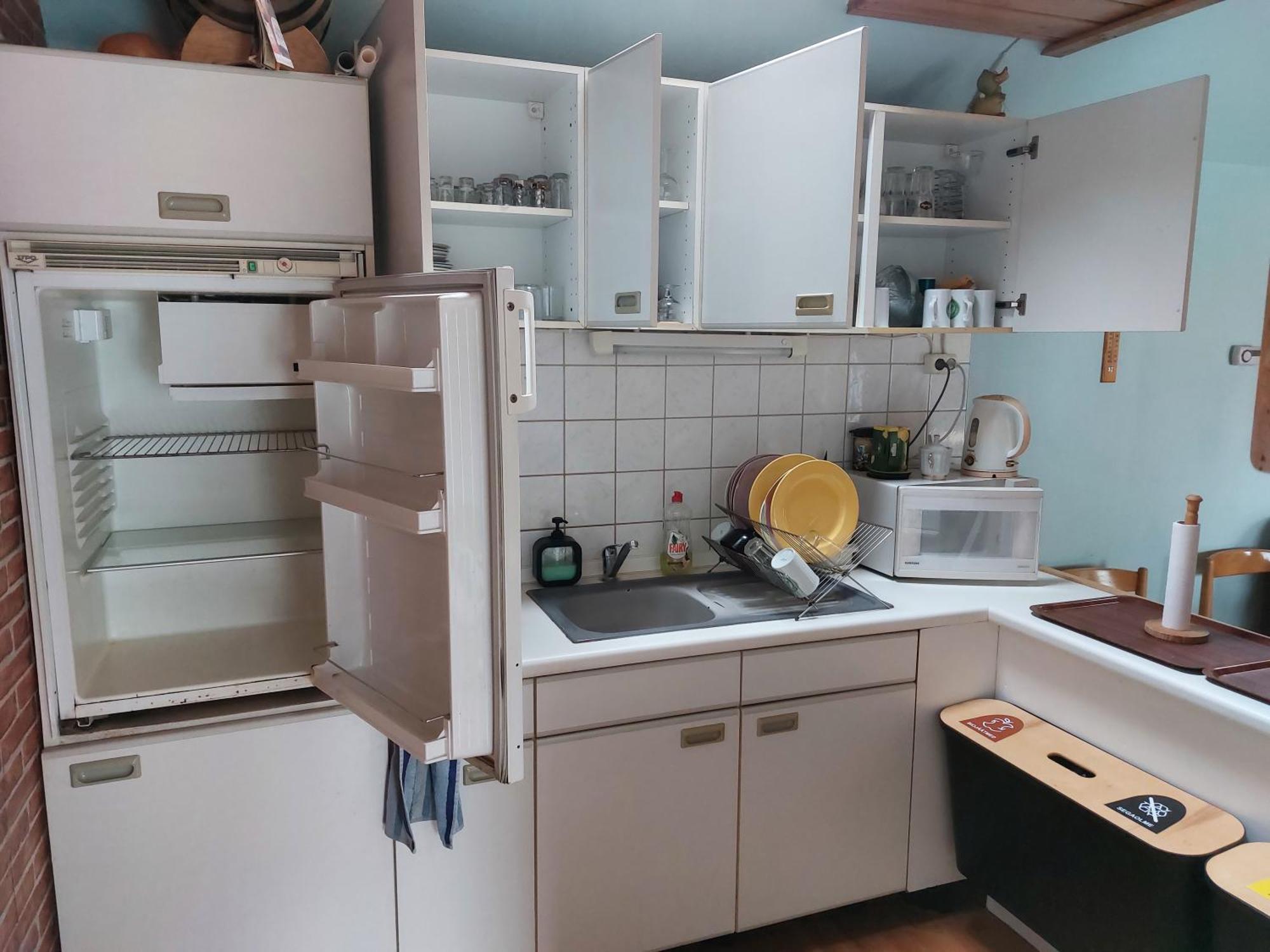 Livonia Matkamaja Hostel Kilingi-Nomme Buitenkant foto
